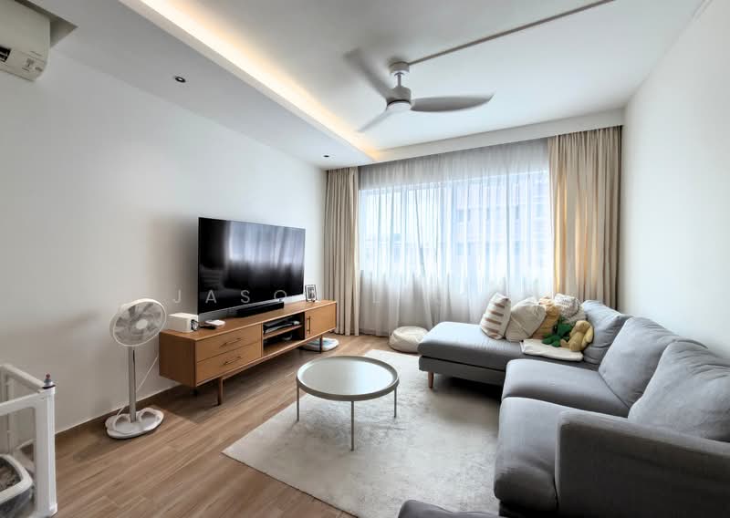 541 Serangoon North Avenue 4, 541 Serangoon North Avenue 4, 3 Bedrooms, 1,313 sqft, HDB Flat For Sale, by Jason Lee ZY, 500200212 - Living Room - PropertyGuru.com.sg