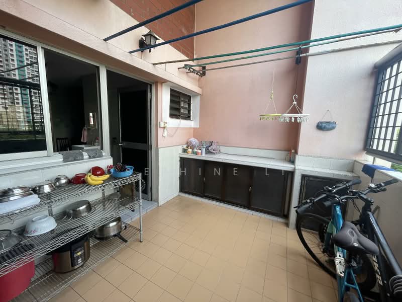 231 Bishan Street 23, 231 Bishan Street 23, 4 Bedrooms, 1,572 sqft, HDB Flat For Sale, by Josephine Lie, 500200219 - Balcony - PropertyGuru.com.sg