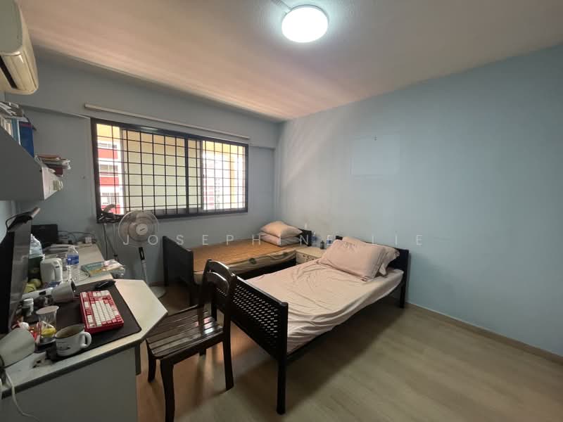 231 Bishan Street 23, 231 Bishan Street 23, 4 Bedrooms, 1,572 sqft, HDB Flat For Sale, by Josephine Lie, 500200219 - Bedroom - PropertyGuru.com.sg
