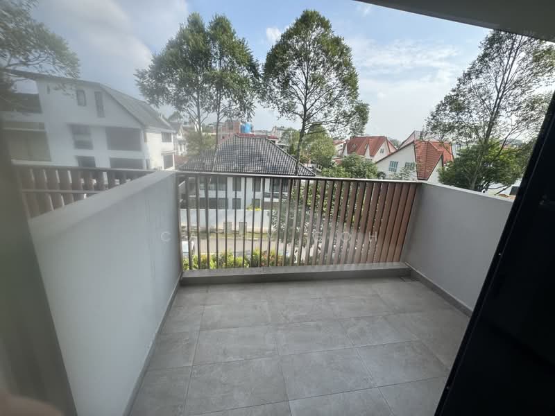 Royalgreen, 6A Anamalai Avenue, 2 Bedrooms, 721 sqft, Condominium For Sale, by Cathy Goh, 500200221 - Balcony - PropertyGuru.com.sg