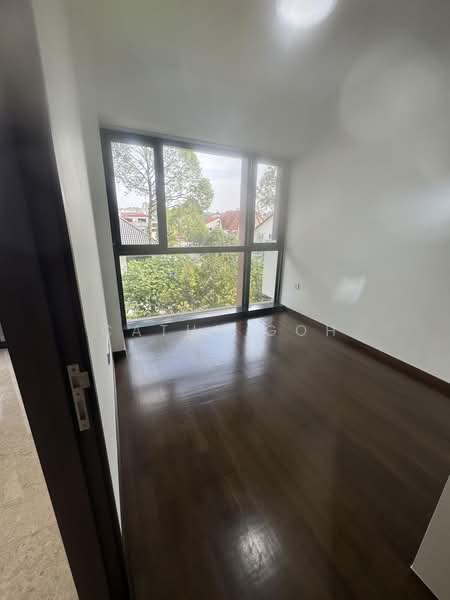 Royalgreen, 6A Anamalai Avenue, 2 Bedrooms, 721 sqft, Condominium For Sale, by Cathy Goh, 500200221 - Interior - PropertyGuru.com.sg