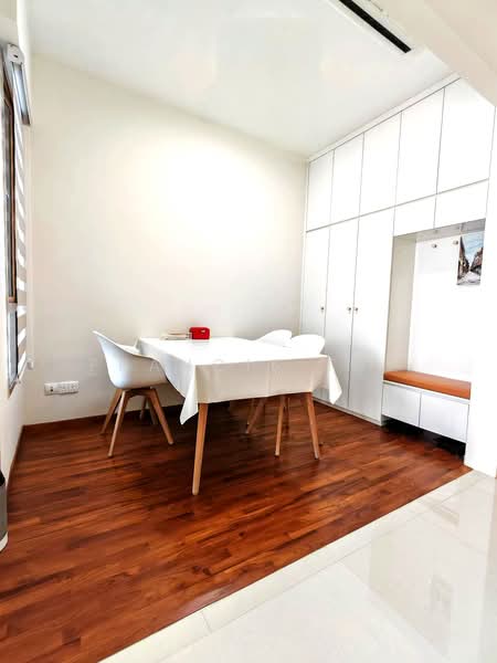 The Maylea, 242K Pasir Panjang Road, 2 Bedrooms, 1,023 sqft, Condominium For Sale, by Francis Tay, 500200223 - Dining Room - PropertyGuru.com.sg