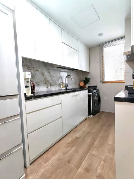 The Maylea, 242K Pasir Panjang Road, 2 Bedrooms, 1,023 sqft, Condominium For Sale, by Francis Tay, 500200223 - Kitchen - PropertyGuru.com.sg