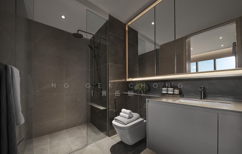 D21 2+study! 1km Henry Park, , 1 Bedroom, 797 sqft, Apartment For Sale, by Ng Gek Chong (黄岳聪), 500200232 - Bathroom - PropertyGuru.com.sg