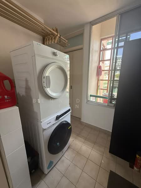 Maple Woods, 985 Bukit Timah Road, Room Rental, 120 sqft, Condominium For Rent, by Bennedict Tan, 500200242 - Balcony - PropertyGuru.com.sg