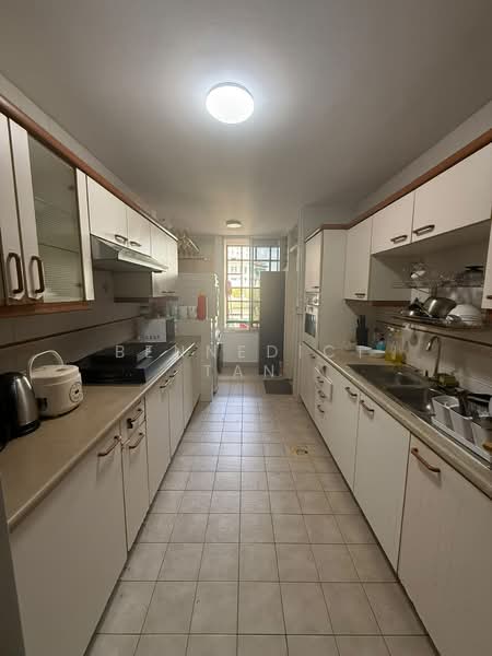 Maple Woods, 985 Bukit Timah Road, Room Rental, 120 sqft, Condominium For Rent, by Bennedict Tan, 500200242 - Kitchen - PropertyGuru.com.sg