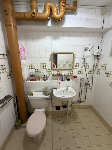 432 Choa Chu Kang Avenue 4, 432 Choa Chu Kang Avenue 4, 3 Bedrooms, 1,151 sqft, HDB Flat For Sale, by James Yeo, 500200244 - Bathroom - PropertyGuru.com.sg
