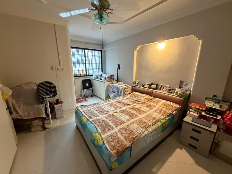 432 Choa Chu Kang Avenue 4, 432 Choa Chu Kang Avenue 4, 3 Bedrooms, 1,151 sqft, HDB Flat For Sale, by James Yeo, 500200244 - Bedroom - PropertyGuru.com.sg
