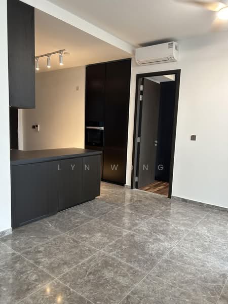 Hyll on Holland, 93 Holland Road, Tanglin / Holland / Bukit Timah, 2 Bedrooms, 700 sqft, Condominium For Sale, by Lyn Wong, 500200247 - Kitchen - PropertyGuru.com.sg