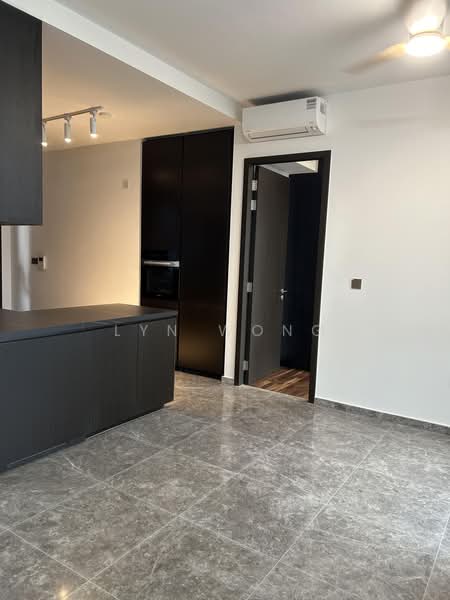 Hyll on Holland, 93 Holland Road, Tanglin / Holland / Bukit Timah, 2 Bedrooms, 700 sqft, Condominium For Sale, by Lyn Wong, 500200247 - Kitchen - PropertyGuru.com.sg
