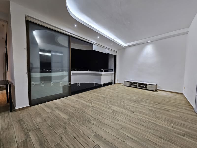 Mandarin Gardens, 5 Siglap Road, 1 Bedroom, 829 sqft, Condominium For Rent, by Doreen Thang CL, 500200252 - Living Area with Balcony - PropertyGuru.com.sg