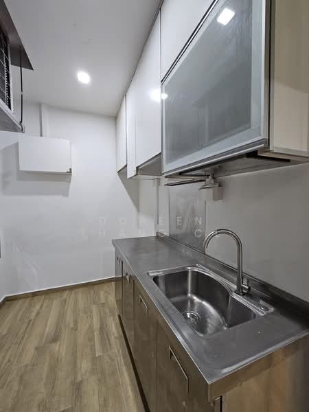 Mandarin Gardens, 5 Siglap Road, 1 Bedroom, 829 sqft, Condominium For Rent, by Doreen Thang CL, 500200252 - Kitchen - PropertyGuru.com.sg
