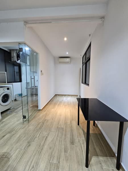 Mandarin Gardens, 5 Siglap Road, 1 Bedroom, 829 sqft, Condominium For Rent, by Doreen Thang CL, 500200252 - Interior - PropertyGuru.com.sg