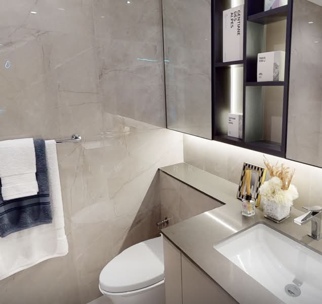 Grand Dunman, 18 Dunman Road, 4 Bedrooms, 1,787 sqft, Condominium For Sale, by Liew Derrick, 500200255 - Bathroom - PropertyGuru.com.sg
