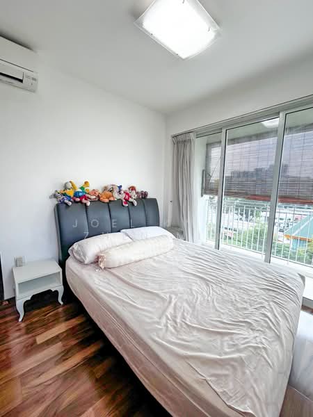 588D Ang Mo Kio Street 52, 588D Ang Mo Kio Street 52, 3 Bedrooms, 979 sqft, HDB Flat For Sale, by Joel Kwok Zhen Min, 500200270 - Master Bedroom - PropertyGuru.com.sg