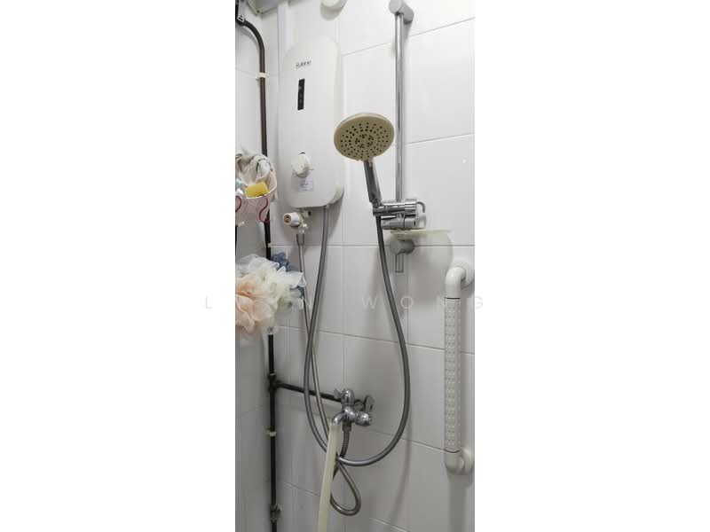 708 Bedok North Road, 708 Bedok North Road, Bedok / Upper East Coast, Room Rental, 120 sqft, HDB Flat For Rent, by Lynn Wong, 500200272 - Bathroom - PropertyGuru.com.sg
