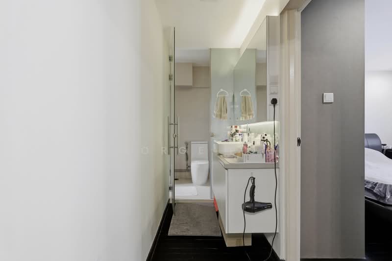 526 Bukit Batok Street 51, 526 Bukit Batok Street 51, 3 Bedrooms, 1,571 sqft, HDB Flat For Sale, by George Poo, 500200273 - Bathroom - PropertyGuru.com.sg