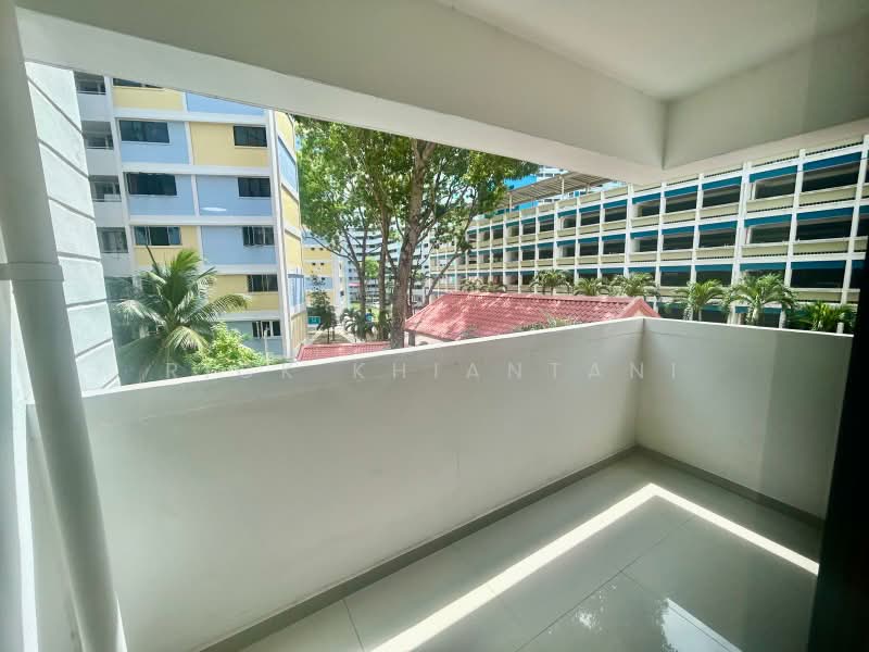 11 Pine Close, 11 Pine Close, 3 Bedrooms, 1,216 sqft, HDB Flat For Sale, by Rick Khiantani, 500200277 - Balcony - PropertyGuru.com.sg