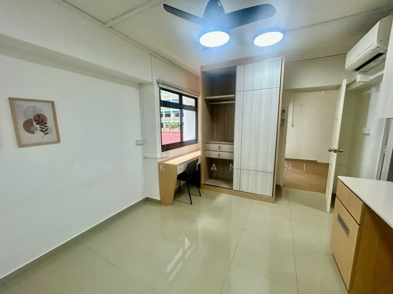 11 Pine Close, 11 Pine Close, 3 Bedrooms, 1,216 sqft, HDB Flat For Sale, by Rick Khiantani, 500200277 - Study - PropertyGuru.com.sg