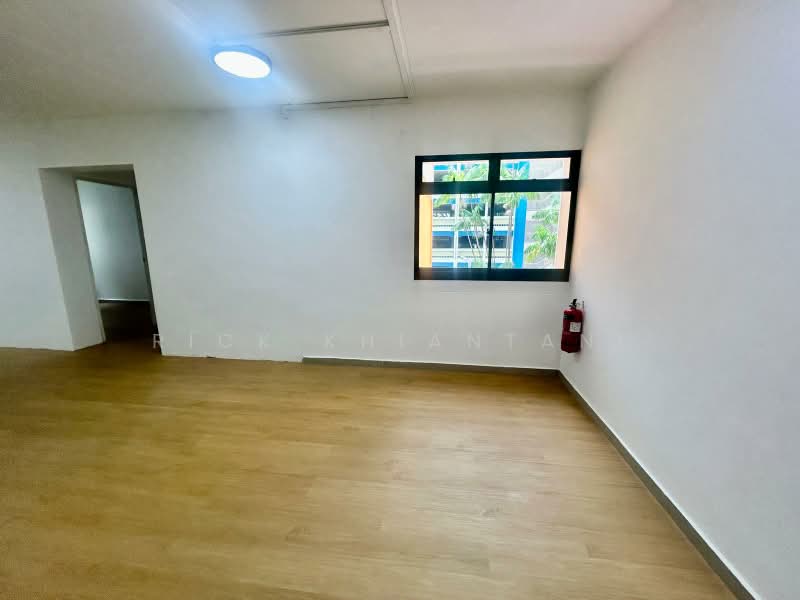 11 Pine Close, 11 Pine Close, 3 Bedrooms, 1,216 sqft, HDB Flat For Sale, by Rick Khiantani, 500200277 - Interior - PropertyGuru.com.sg