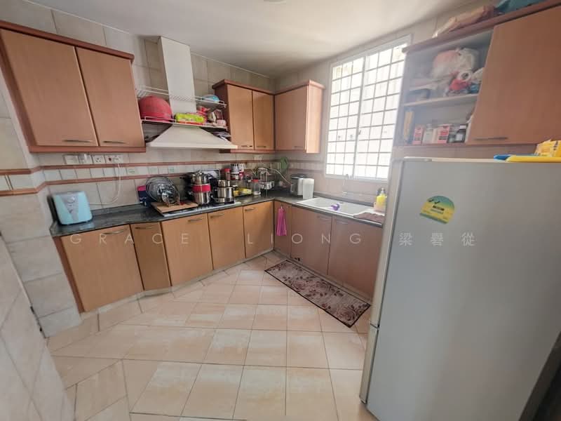 ❤️ Corner Terrace within 1 KM to Maris Stella Pr. School ❤️, Jalan Lokam, Jalan Mahir, Tai Keng Avenue, Tai Keng Gardens, Tai Keng Lane, Tai Keng Place, Tai Keng Terrace, Upper Paya Lebar Road, Upper Serangoon Road, Wan Tho Avenue, 5 Bedrooms, 3,500 sqft, Corner Terrace For Sale, by Grace LIONG 梁礜從, 500200285 - Kitchen - PropertyGuru.com.sg