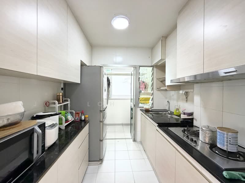 329A Anchorvale Street, 329A Anchorvale Street, 2 Bedrooms, 721 sqft, HDB Flat For Sale, by Jose Loh Zhenhao, 500200294 - Kitchen - PropertyGuru.com.sg