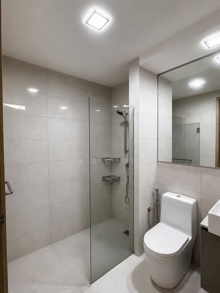 SkyPark Residences, 1 Sembawang Crescent, 3 Bedrooms, 1,152 sqft, Executive Condominium For Sale, by Isaac Lin, 500200299 - Bathroom - PropertyGuru.com.sg