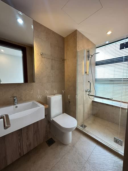 Eleven @ Holland, 11 Holland Link, 5 Bedrooms, 3,713 sqft, Cluster House For Sale, by Jenny Lau Wee Eng, 500200301 - Bathroom - PropertyGuru.com.sg