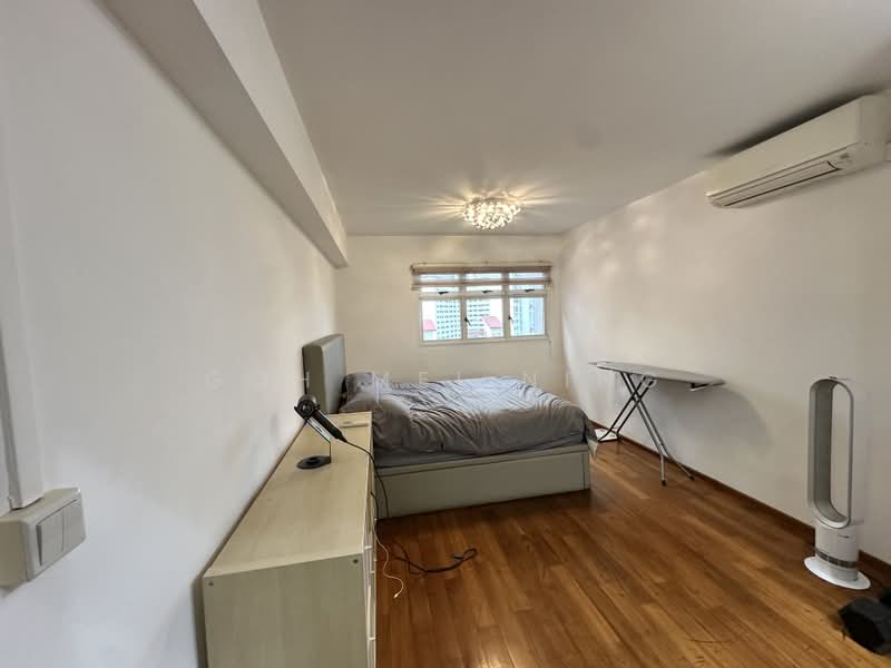 9 Holland Avenue, 9 Holland Avenue, 2 Bedrooms, 721 sqft, HDB Flat For Sale, by Goh Mei Ning, 500200303 - Bedroom - PropertyGuru.com.sg