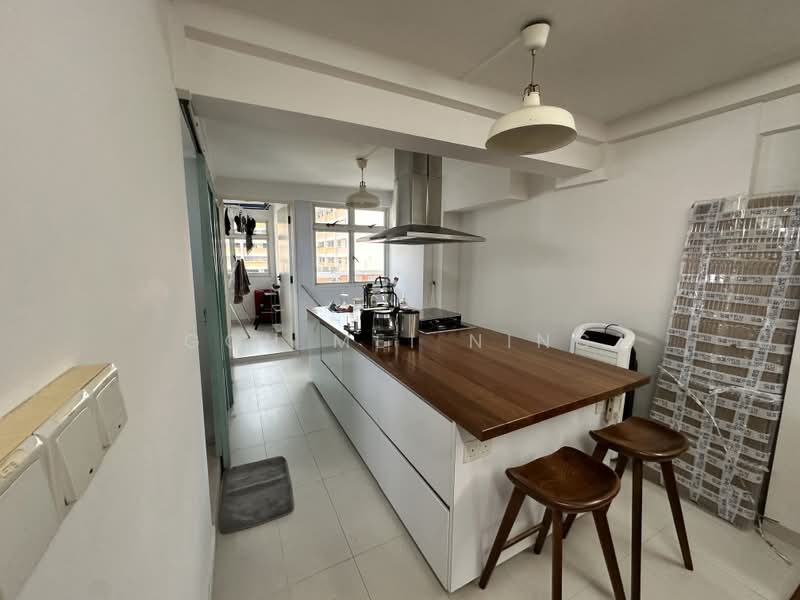 9 Holland Avenue, 9 Holland Avenue, 2 Bedrooms, 721 sqft, HDB Flat For Sale, by Goh Mei Ning, 500200303 - Kitchen - PropertyGuru.com.sg