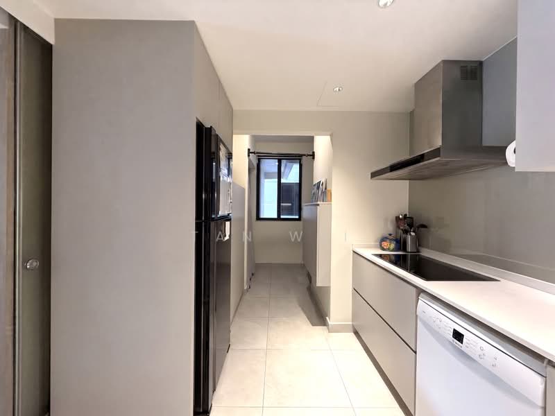 Hilltop Grove, 134C Hillview Avenue, 3 Bedrooms, 1,249 sqft, Condominium For Sale, by Tan Wei, 500200305 - Kitchen - PropertyGuru.com.sg