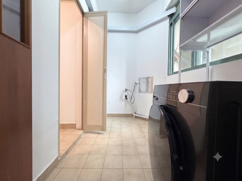 Summerdale, 6 Boon Lay Drive, Room Rental, 150 sqft, Condominium For Rent, by Tan Wei, 500200311 - Yard - PropertyGuru.com.sg