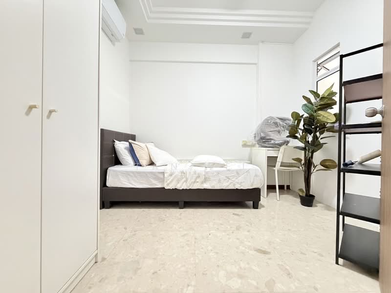 Summerdale, 6 Boon Lay Drive, Room Rental, 150 sqft, Condominium For Rent, by Tan Wei, 500200311 - Bedroom - PropertyGuru.com.sg