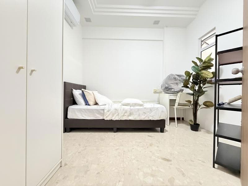 Summerdale, 6 Boon Lay Drive, Boon Lay / Jurong / Tuas, Room Rental, 100 sqft, Condominium For Rent, by Tan Wei, 500200311 - Bedroom - PropertyGuru.com.sg