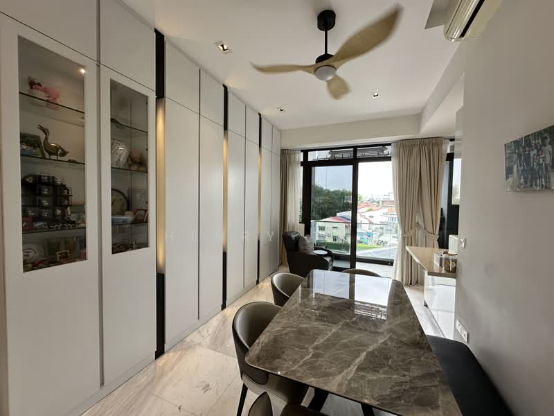 Mayfair Residences, 531 East Coast Road, 3 Bedrooms, 1,184 sqft, Apartment For Sale, by Henry Tan, 500200318 - Dining Room - PropertyGuru.com.sg