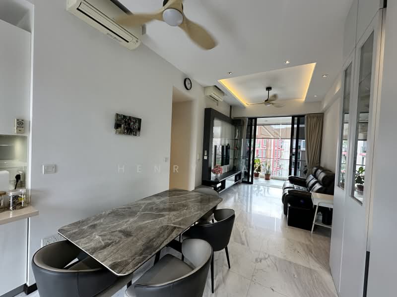 Mayfair Residences, 531 East Coast Road, 3 Bedrooms, 1,184 sqft, Apartment For Sale, by Henry Tan, 500200318 - Living Room - PropertyGuru.com.sg