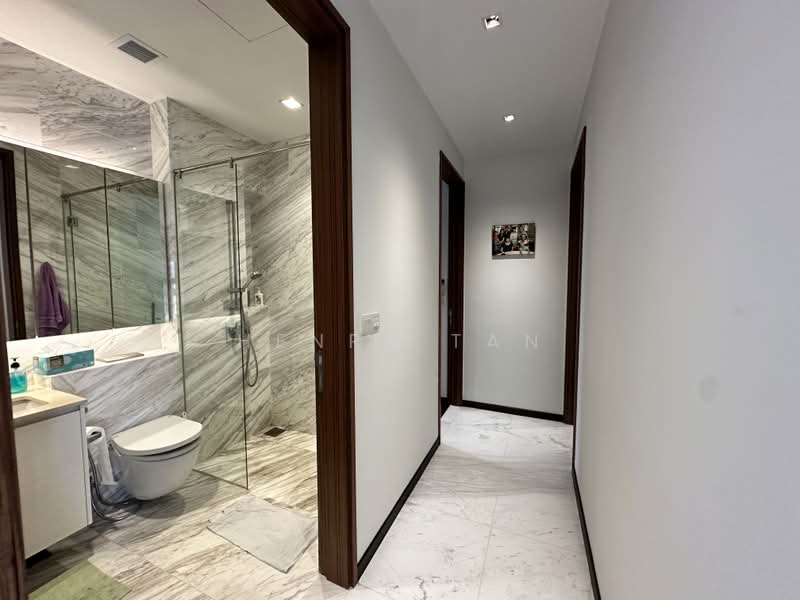 Mayfair Residences, 531 East Coast Road, 3 Bedrooms, 1,184 sqft, Apartment For Sale, by Henry Tan, 500200318 - Hallway - PropertyGuru.com.sg
