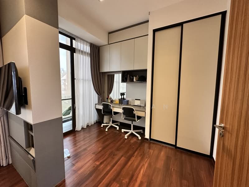 Mayfair Residences, 531 East Coast Road, 3 Bedrooms, 1,184 sqft, Apartment For Sale, by Henry Tan, 500200318 - Master Bedroom + Study - PropertyGuru.com.sg