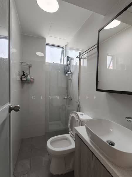 West Bay Condo, 56 West Coast Crescent, Room Rental, 200 sqft, Condominium For Rent, by Clare Lee, 500200328 - Bathroom - PropertyGuru.com.sg