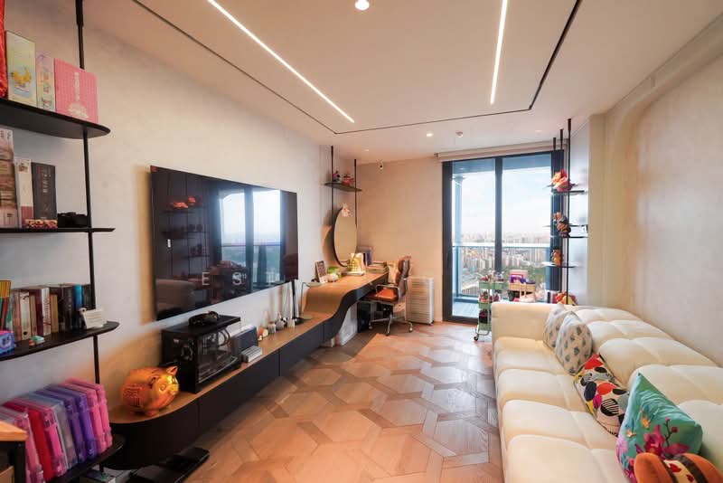 DUO Residences, 1 Fraser Street, 5 Bedrooms, 4,392 sqft, Apartment For Sale, by Esther Clx, 500200332 - Living Room - PropertyGuru.com.sg