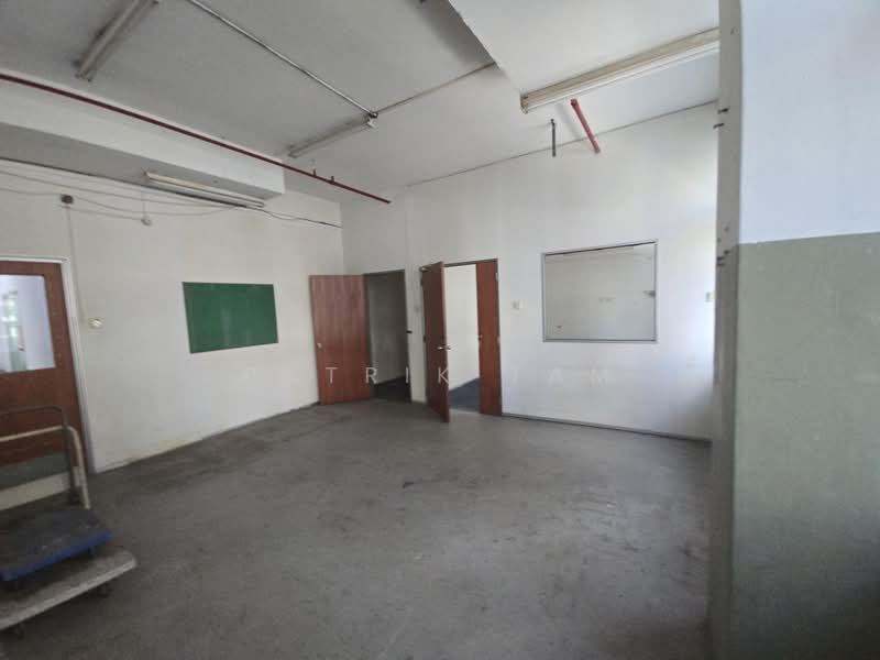 Minwa Industrial Building, 39 Genting Lane, 1,285 sqft, Light Industrial (B1) For Rent, by Patrik Tam, 500200334 - Interior - CommercialGuru.com.sg