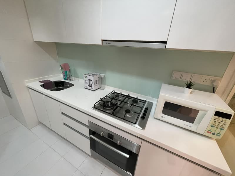 The Regency at Tiong Bahru, 38 Chay Yan Street, Room Rental, 250 sqft, Condominium For Rent, by Florence Zheng Zhen, 500200343 - PropertyGuru.com.sg