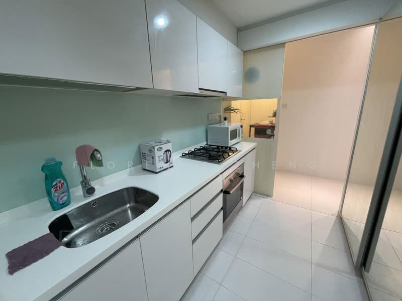 The Regency at Tiong Bahru, 38 Chay Yan Street, Room Rental, 250 sqft, Condominium For Rent, by Florence Zheng Zhen, 500200343 - PropertyGuru.com.sg