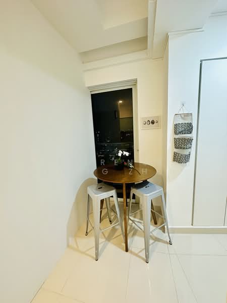 The Regency at Tiong Bahru, 38 Chay Yan Street, Room Rental, 150 sqft, Condominium For Rent, by Florence Zheng Zhen, 500200352 - View - PropertyGuru.com.sg