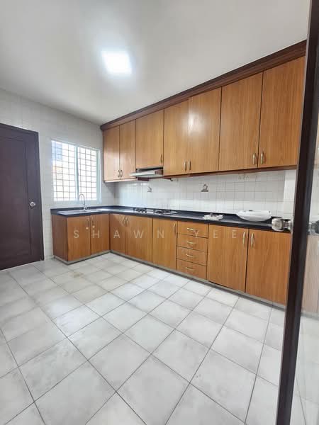 136D Everitt Road Singapore 428664, Everitt Road, 7 Bedrooms, 2,771 sqft, Terraced House For Sale, by Shawn Yee, 500200357 - Kitchen - PropertyGuru.com.sg