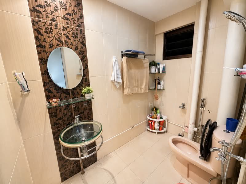 340 Jurong East Avenue 1, 340 Jurong East Avenue 1, 3 Bedrooms, 1,506 sqft, HDB Flat For Sale, by Ashbel Choo, 500200358 - Bathroom - PropertyGuru.com.sg