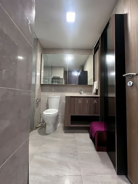 Kingsford Waterbay, 84 Upper Serangoon View, 3 Bedrooms, 893 sqft, Condominium For Sale, by Jean Sia, 500200363 - Bathroom - PropertyGuru.com.sg
