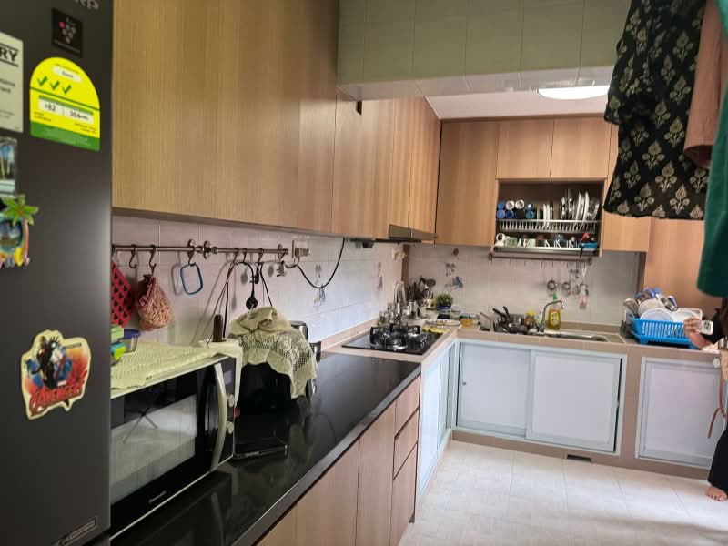 Neptune Court, 1 Marine Vista, 3 Bedrooms, 1,270 sqft, Apartment For Rent, by VK Wong, 500200365 - Kitchen - PropertyGuru.com.sg