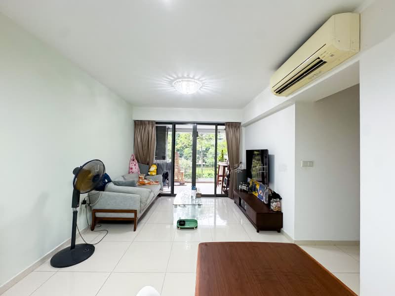 347B Yishun Avenue 11, 347B Yishun Avenue 11, 3 Bedrooms, 990 sqft, HDB Flat For Sale, by Jay Loy 黎仕緯, 500200370 - Living Room - PropertyGuru.com.sg