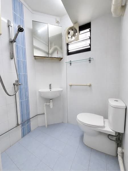 243 Jurong East Street 24, 243 Jurong East Street 24, 2 Bedrooms, 721 sqft, HDB Flat For Sale, by Tessa Chan, 500200371 - PropertyGuru.com.sg